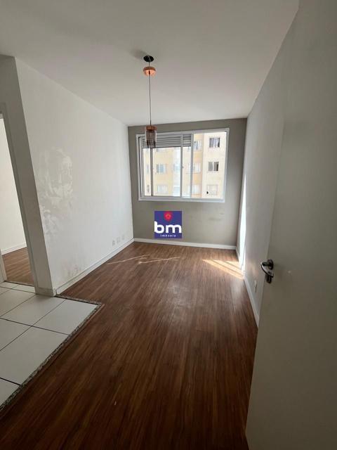 Apartamento à venda em São Paulo, Jardim Germânia, com 2 quartos, com 50 m²