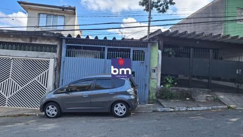 IMÓVEL TERREO DE 128M2 BEM LOCALIZADO NO JARDIM GERMANIA PROXIMO AO SHOPPING CAMPO LIMPO